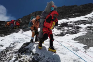 Climbers at mount Everest